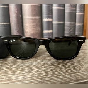 RAY-BAN WAYFARER RB2140  DARK TORTOISESHELL BROWN SUNGLASSES - RB2140 - 50• 22